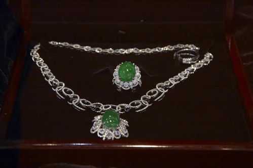 中国集宝斋携精品参展2011上海国际珠宝首饰展览会，绽放东方匠心魅力